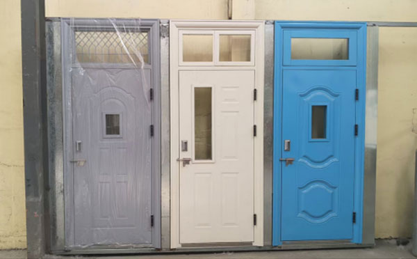 镇坪学校教室门