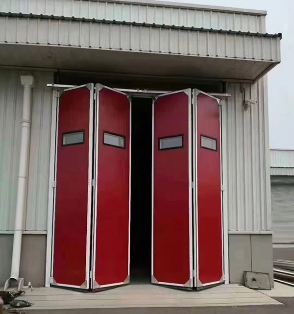 镇坪工业折叠门在大型装配车间出入口的应用实例