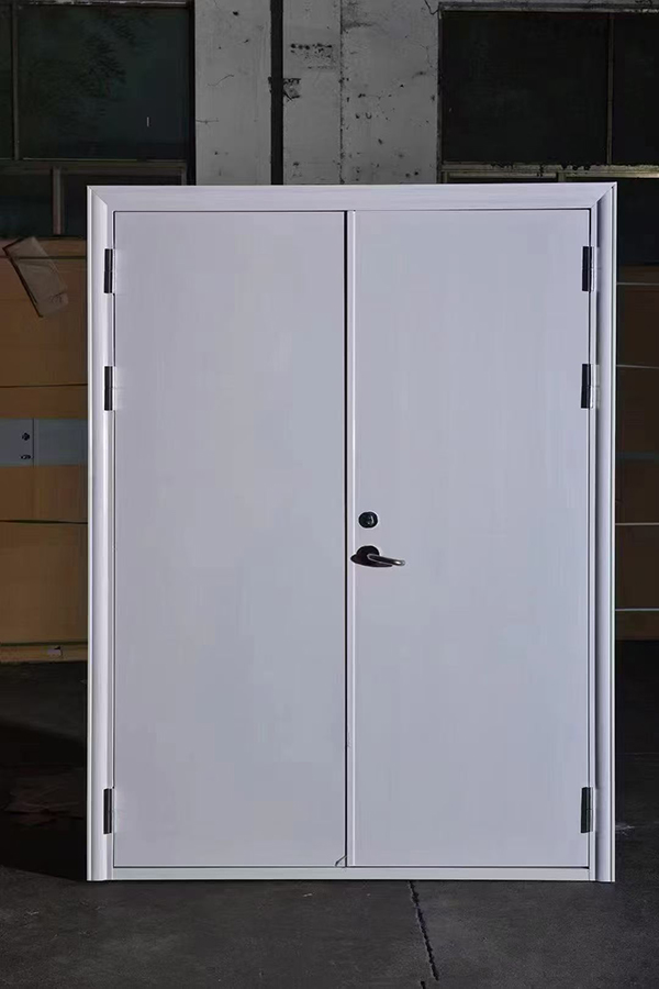 酒店项目完成公共区域镇坪防火门布设